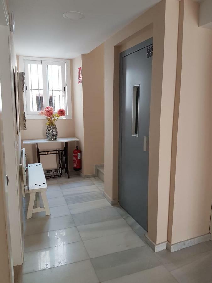 Apartamentos Hela Arjona Exterior foto